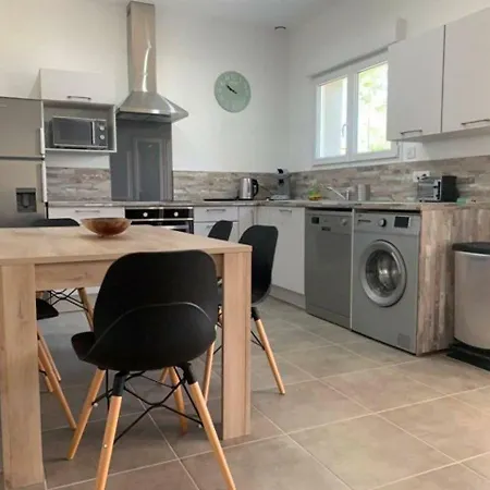 Maison Presqu'ile De Giens, Proximite Des Plages 耶尔
